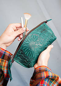 Косметичка шкіряна з Соняхами темно-бірюзова