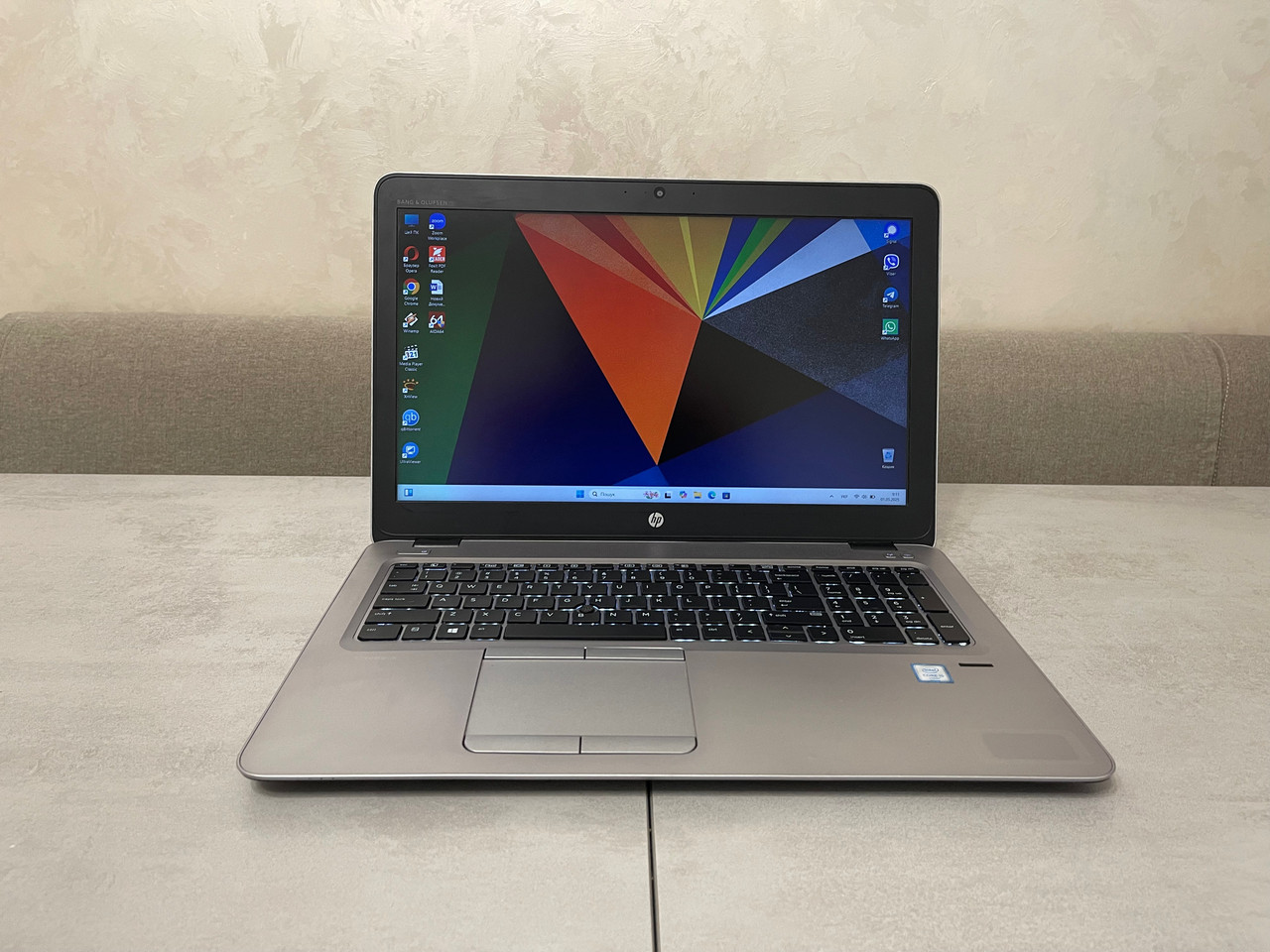 Ультрабук HP Elitebook 850 G3, 15,6" FHD, i5-6300U, 8GB, 256GB SSD