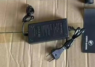 Універсальний блок живлення для заряджання акумуляторів шурупокрута 36V