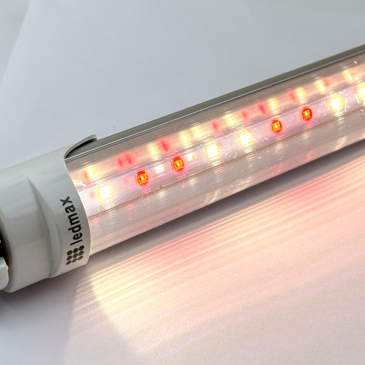 Рожева LED лампа Т8 G13 16W 1,2м для освітлення м'ясного прилавка двостороннє підключення