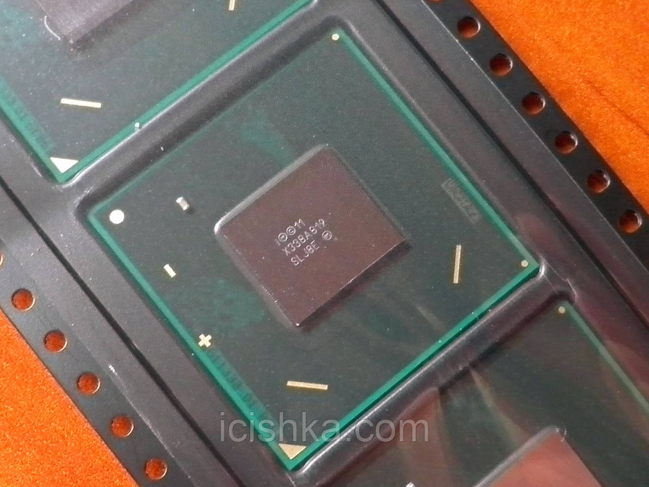 Intel BD82HM76 SLJ8E — північний міст чипсет HM76