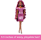 Набір Барбі мулатка з довгим червоним волоссям плюс 10 аксесуарів Barbie Fun & Fancy Hair Barbie JDC86, фото 6
