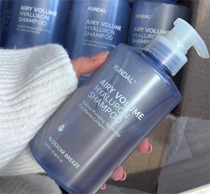 Шампунь зволожувальний Квітковий бриз Kundal Airy Volume Hyaluron Shampoo Blossom Breeze 500 мл, фото 1