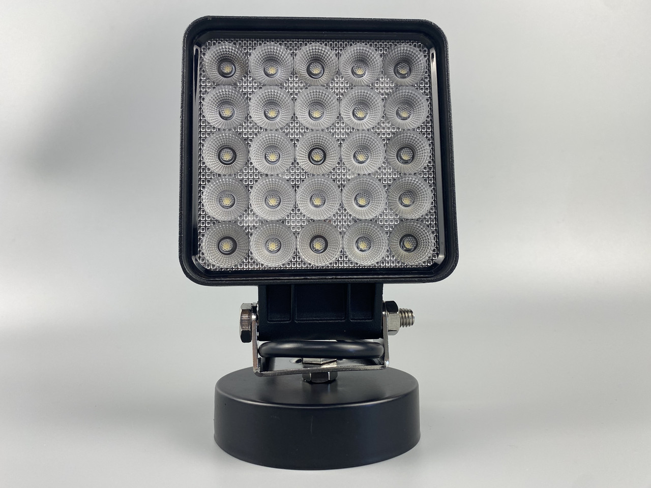 Фара LED квадратна 25 Led chip 12/24V. Широкий промінь. Світло 6500К, IP67.Позадушний клапан, від запотівання, фото 1
