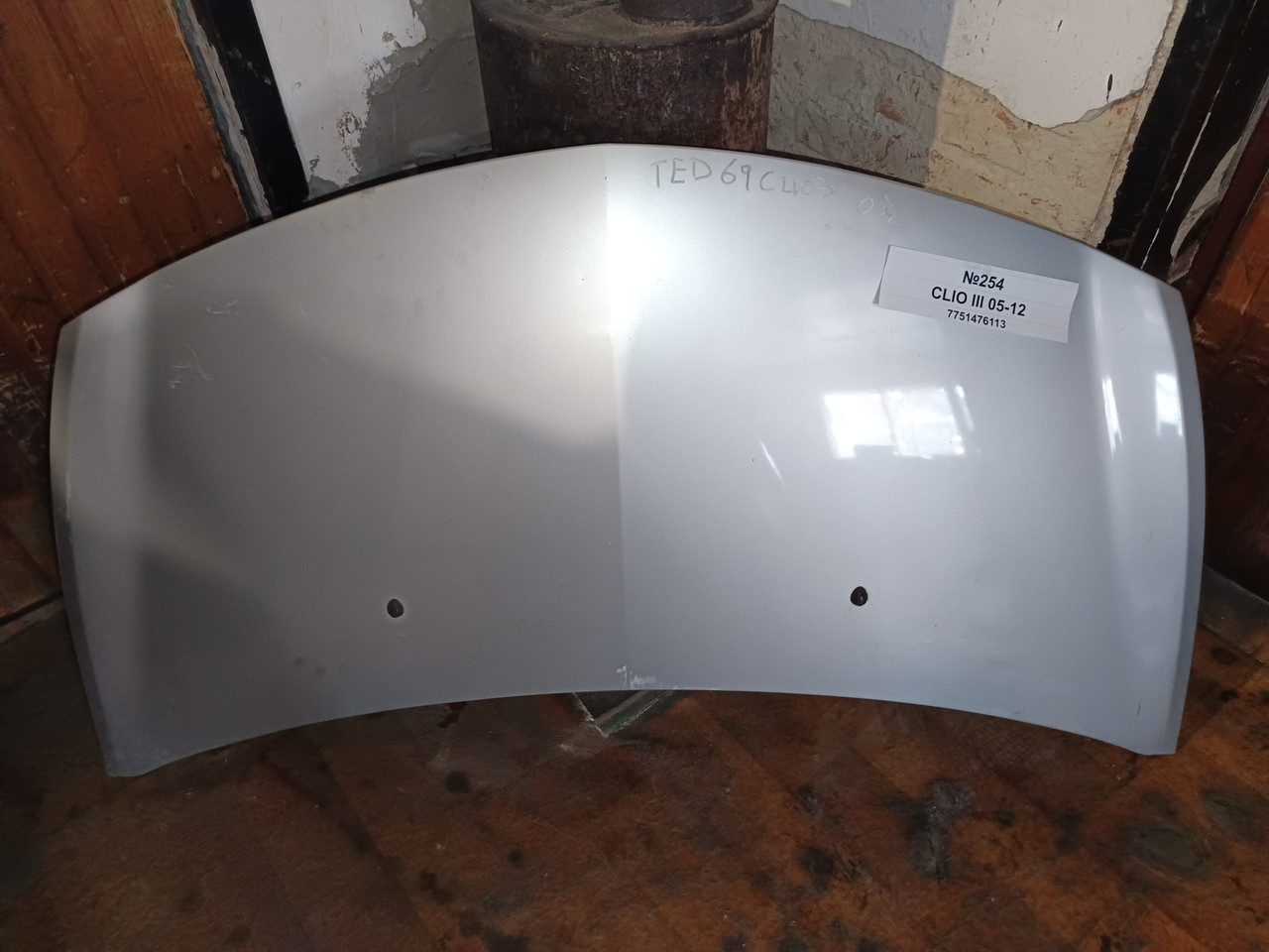 №255 Капот 7751476113 для Renault Clio III 05-12