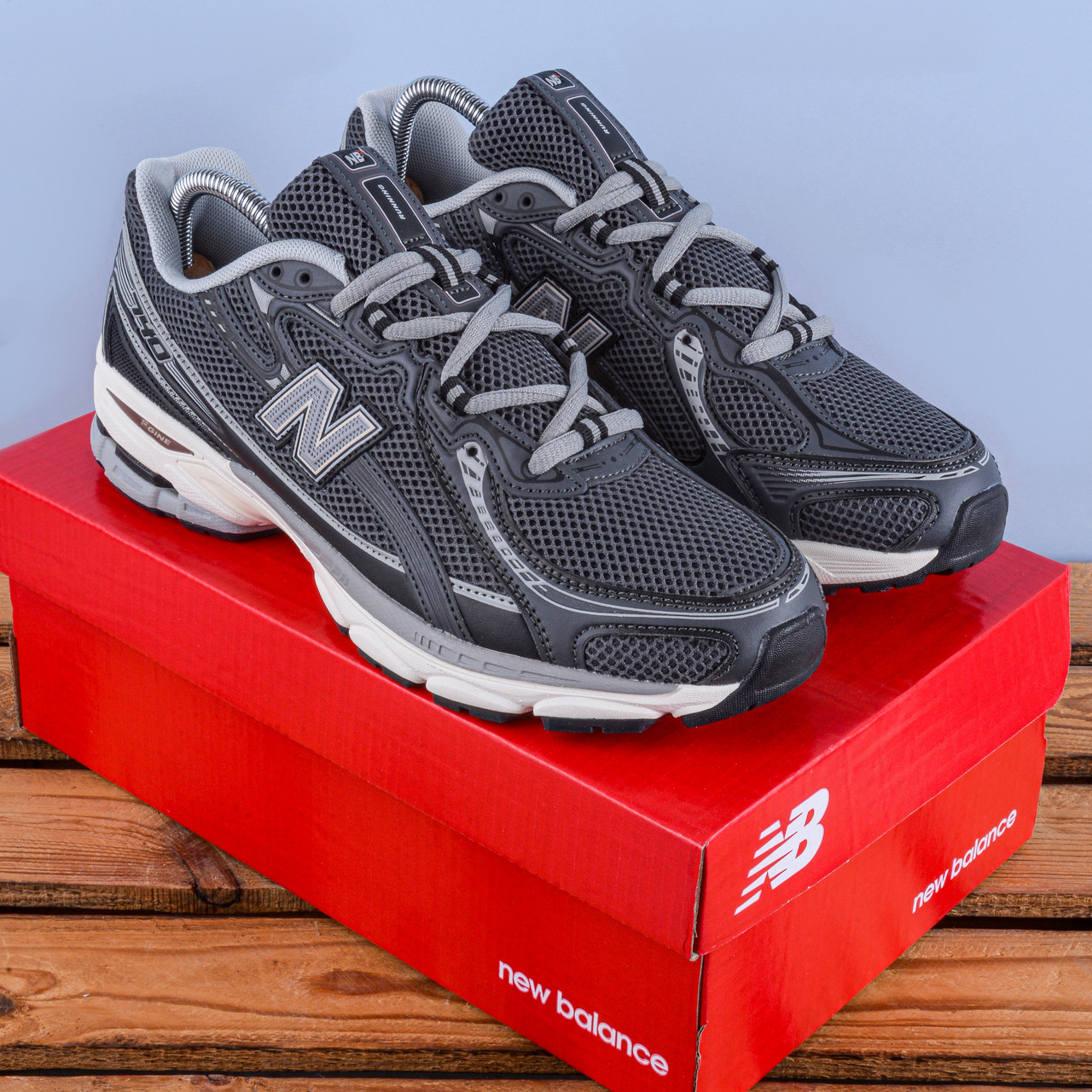 Чоловічі Кросівки New Balance 740 сірі