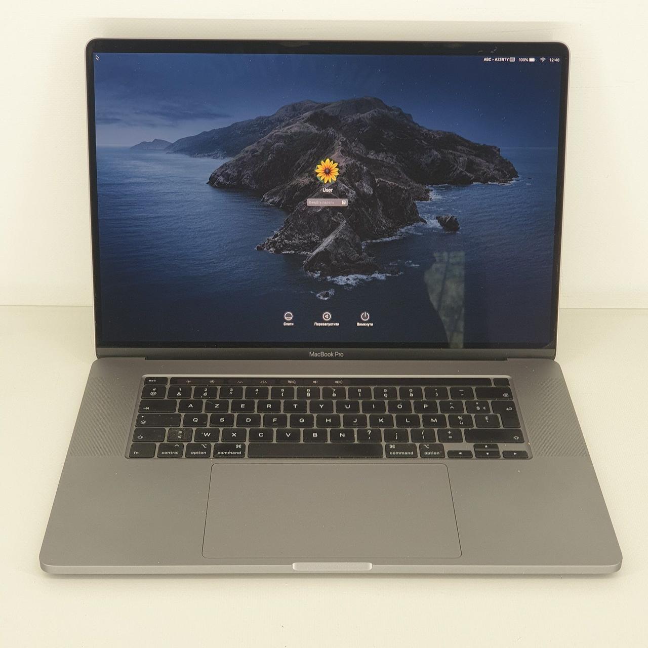 Ноутбук Apple MacBook Pro 16" A2141 (C02DP1L3MD6M) (i7-9750H/16/512SSD/PRO 5300M) — Class A-