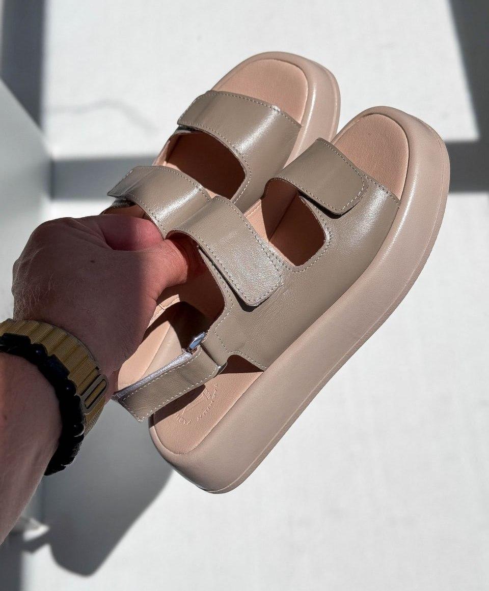 Босоніжки жіночі шкіряні на липучках бежеві натуральна шкіра, фото 1