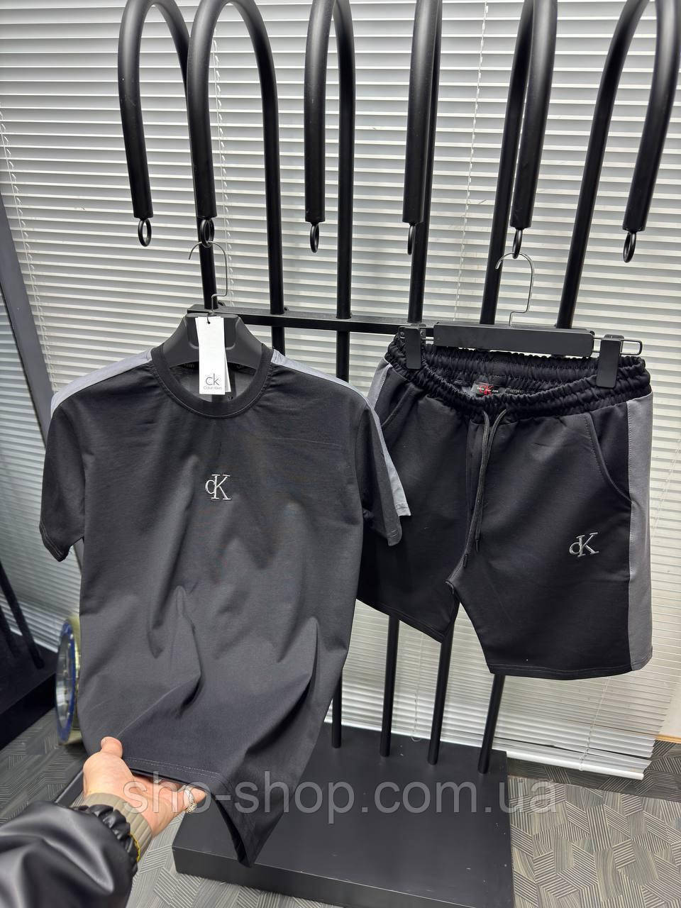 Літній комплект  Black Grey Мужской летний спортивный костюм Calvin Klein Турция, фото 1
