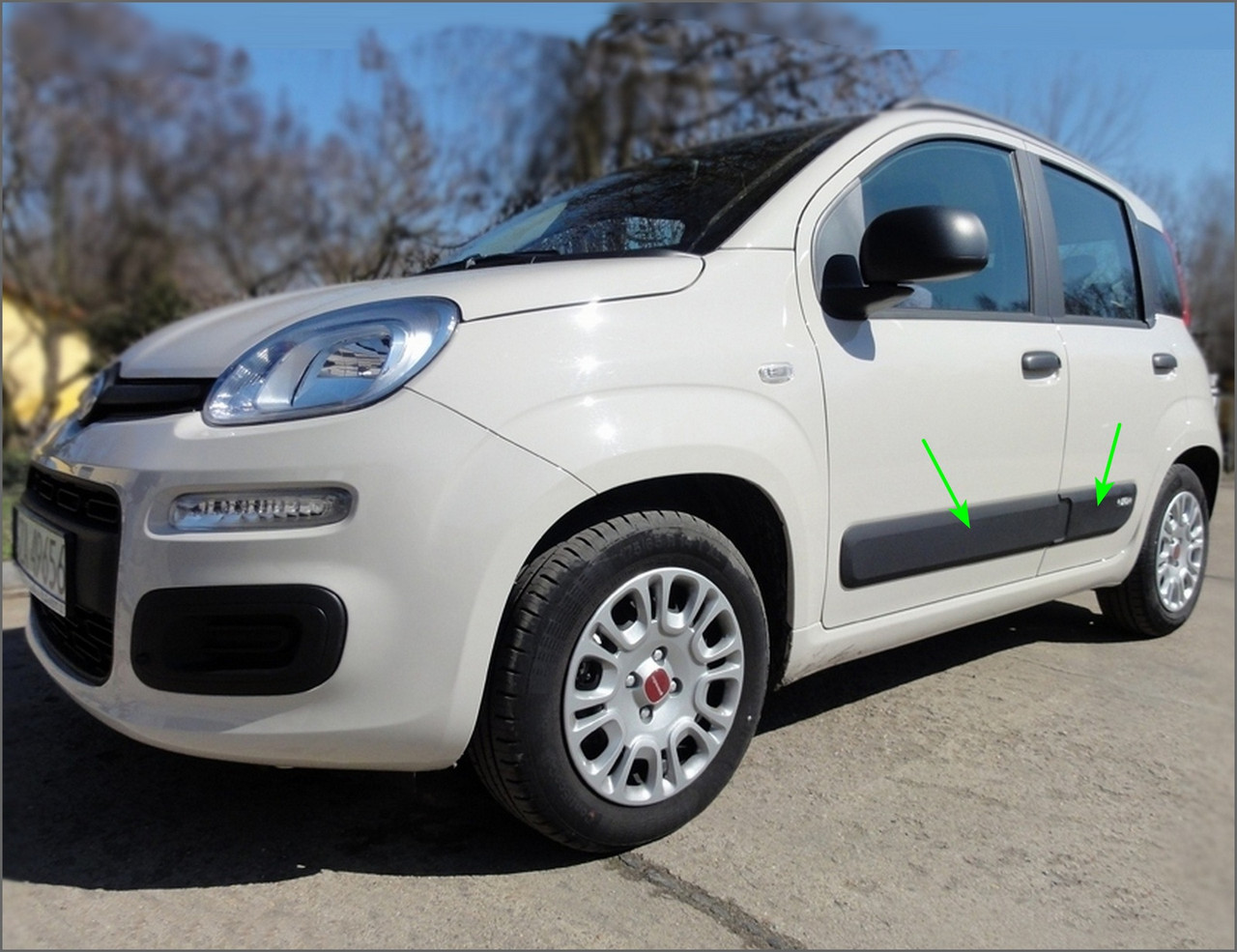 Молдинги на двері для Fiat Panda III 2012-2021
