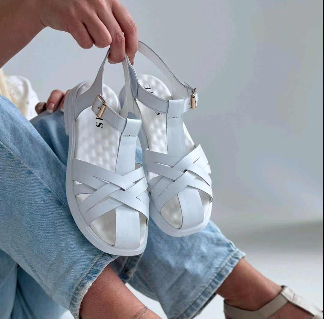 Босоніжки шкіряні жіночі білі, фото 1