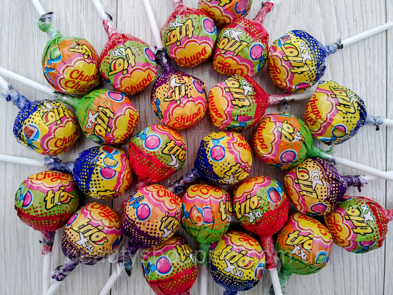 Льодяники Чупа Чупс фруктові смаки з жувальною гумкою великі Chupa Chups XXL 29 г