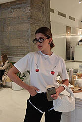 Трендова жіноча трикотажна футболка із вишнями Sfm1320