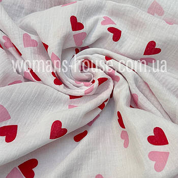 Тканина Муслін жатка двошарова Серце рожеві з червоним на білому