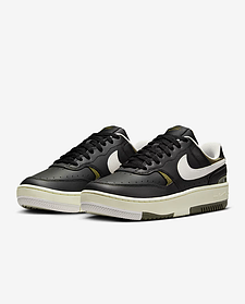 Кросівки жіночі Nike Gamma Force DX9176-003 38,5 розмір