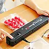 Вакуумний пакувальник для кухні чорний Вакууматор побутовий vacuum sealer Продуктовий вакуумний пакувальник для дому, фото 2