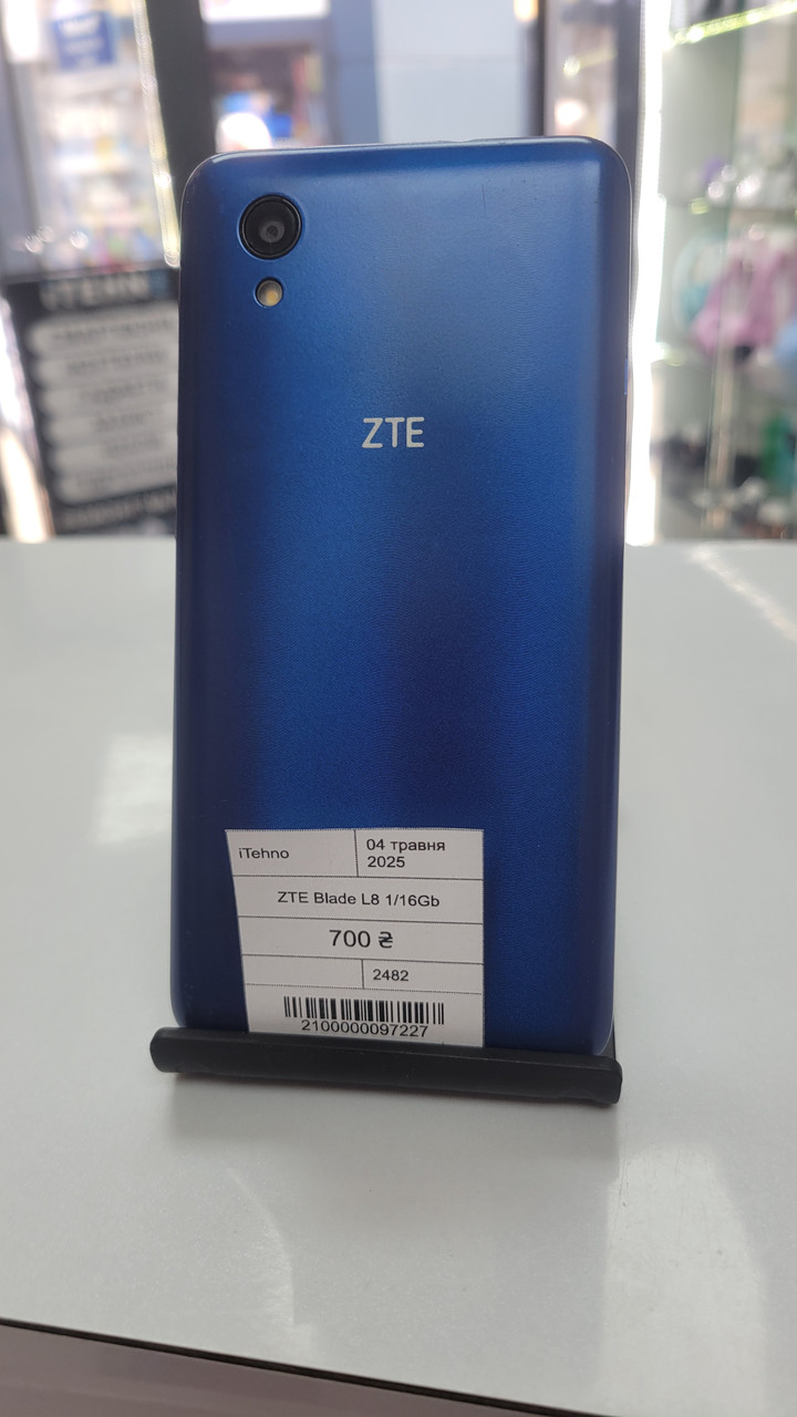 Б/в  ZTE Blade L8  1/16Gb
