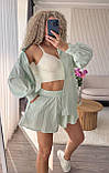 Блідо-зелений жіночий літній котоновий костюм у дрібну смужку: сорочка та шорти, фото 9