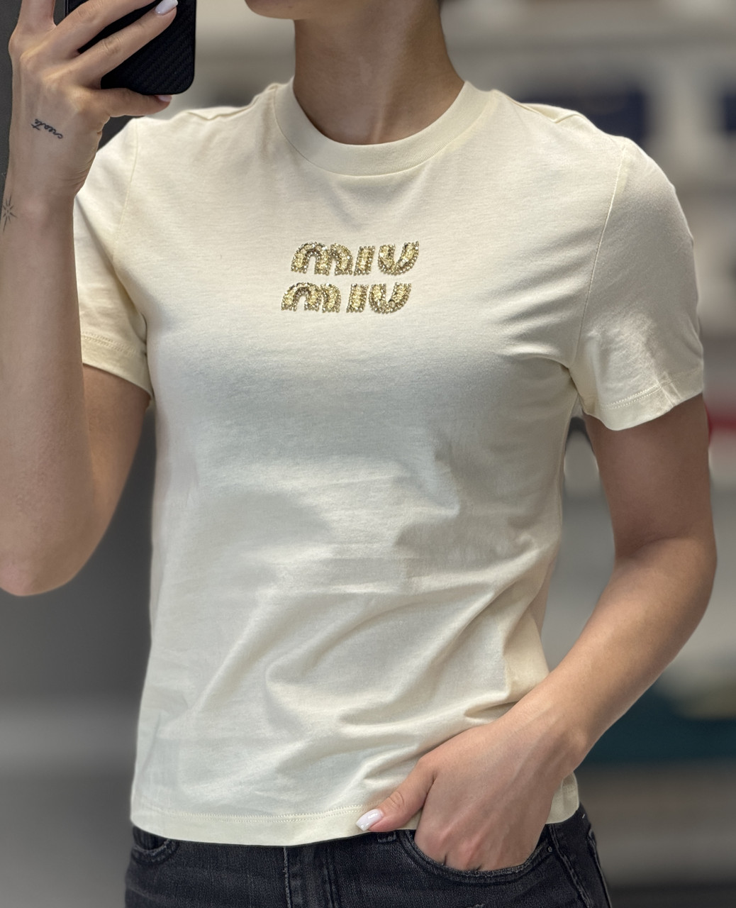 Брендова футболка
