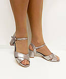 Перламутрові бронзові жіночі босоніжки стійкий каблук розмір 36 37 38 39 40, фото 6