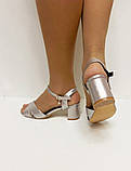 Перламутрові бронзові жіночі босоніжки стійкий каблук розмір 36 37 38 39 40, фото 7