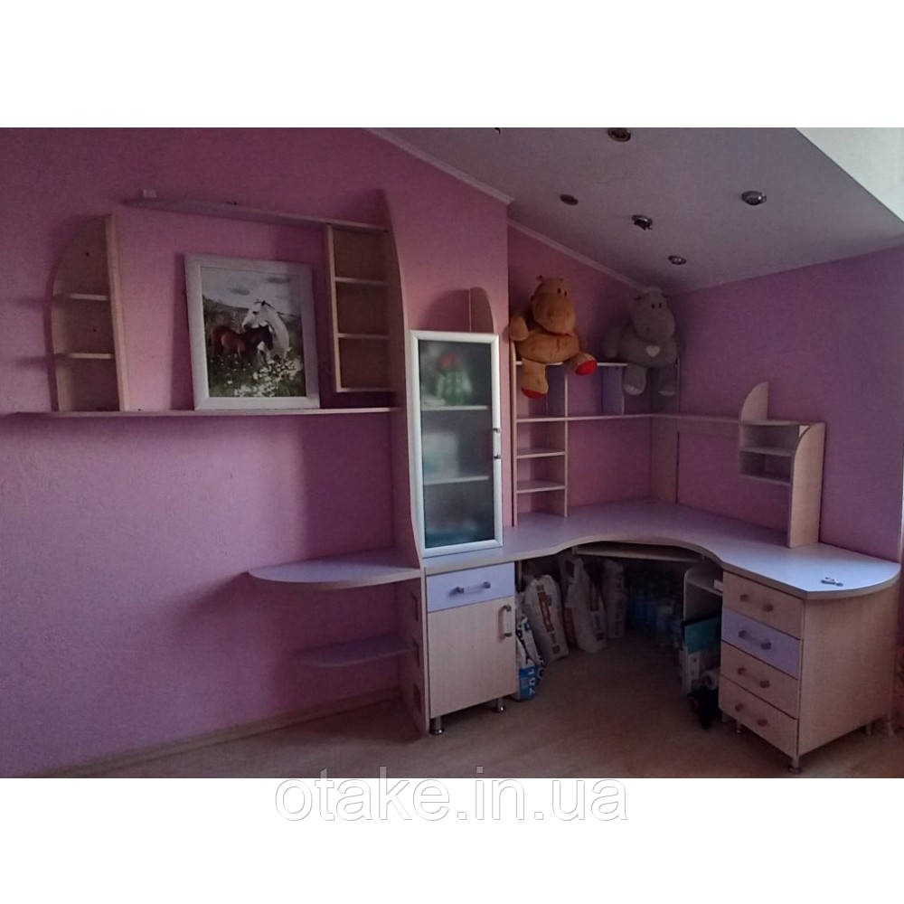 Стіл комп'ютерний кутовий Б/У (Продаж ТІЛЬКИ по г. ХАРКІВ СИРОВАВИ 51ОМ!!!