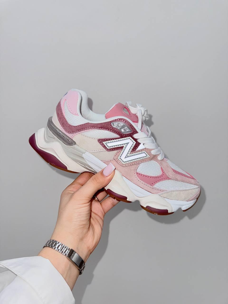 Жіночі спортивні кросівки New Balance 9060 (біло-рожеві) демісезонні кроси 467745 Нью Беленс vkross