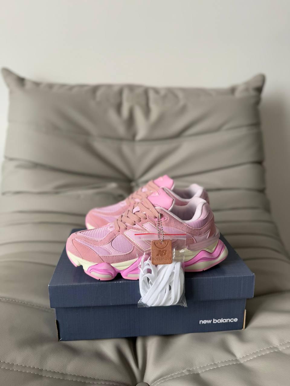 Жіночі спортивні кросівки New Balance 9060 Pink II (рожеві) демісезонні кроси art0915 Нью Беленс vkross