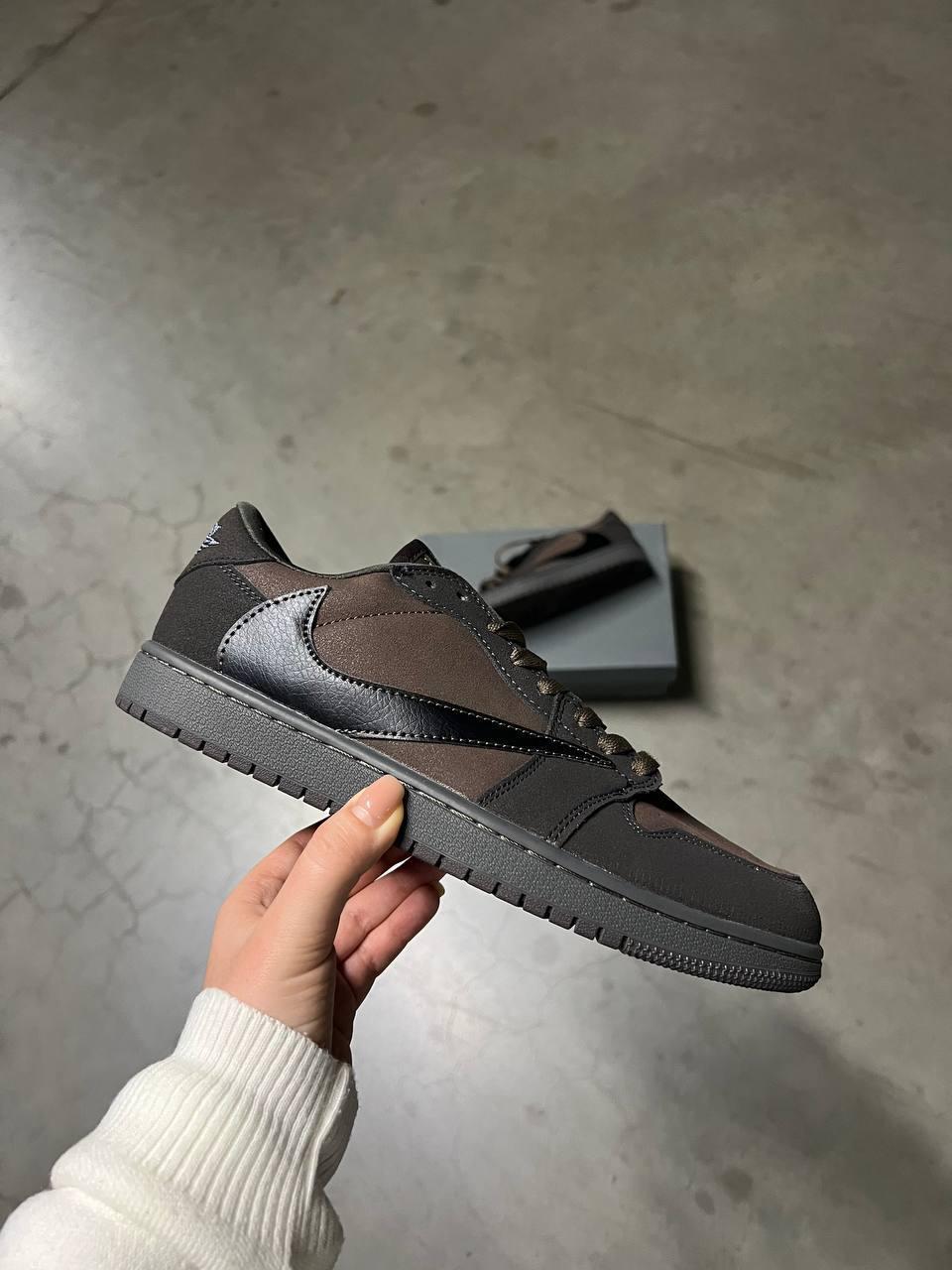 Чоловічі кросівки TRAVIS SCOTT X JORDAN 1 RETRO LOW OG SP BROWN (коричневі) спортивні Ar40572 Найк vkross