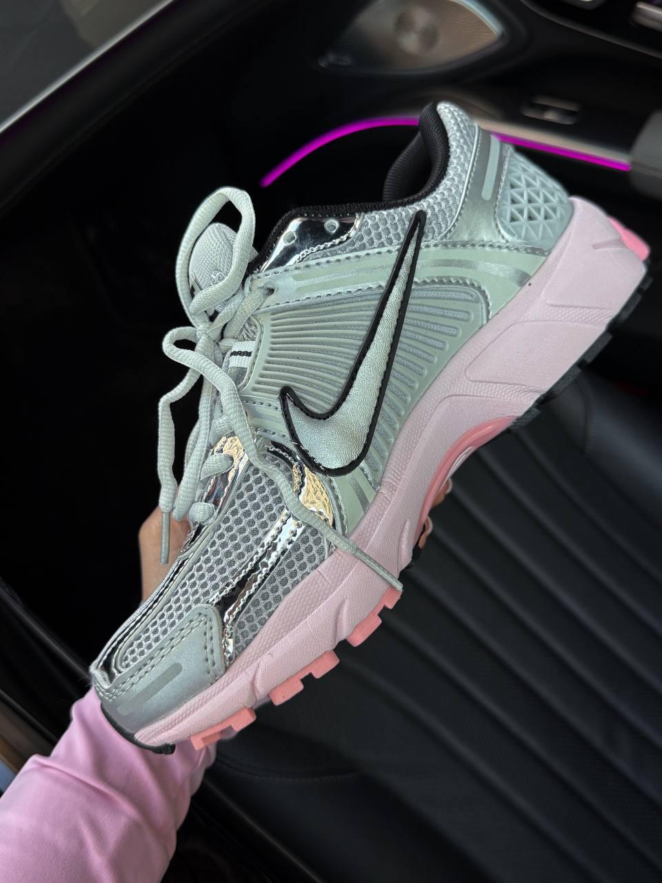Жіночі демісезонні кросівки Nike Zoom Voomero 5 "Silver Pink" (сріблясті з рожевим) спортивні 2713 Найк vkross