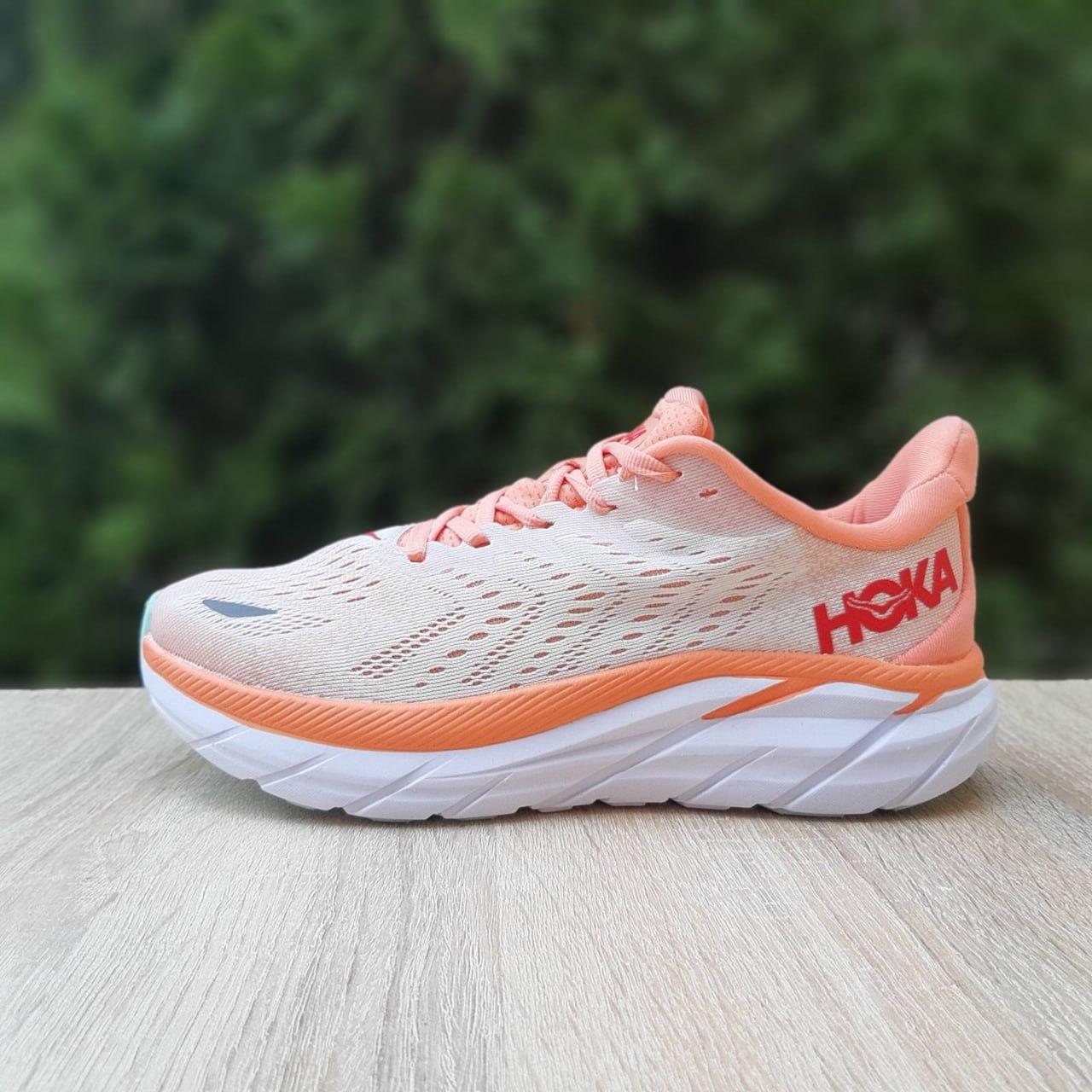 Жіночі демісезонні кросівки Hoka CLIFTON 8 (пудра з жовтогарячим) стильні повсякденні кроси 21131 Хока vkross