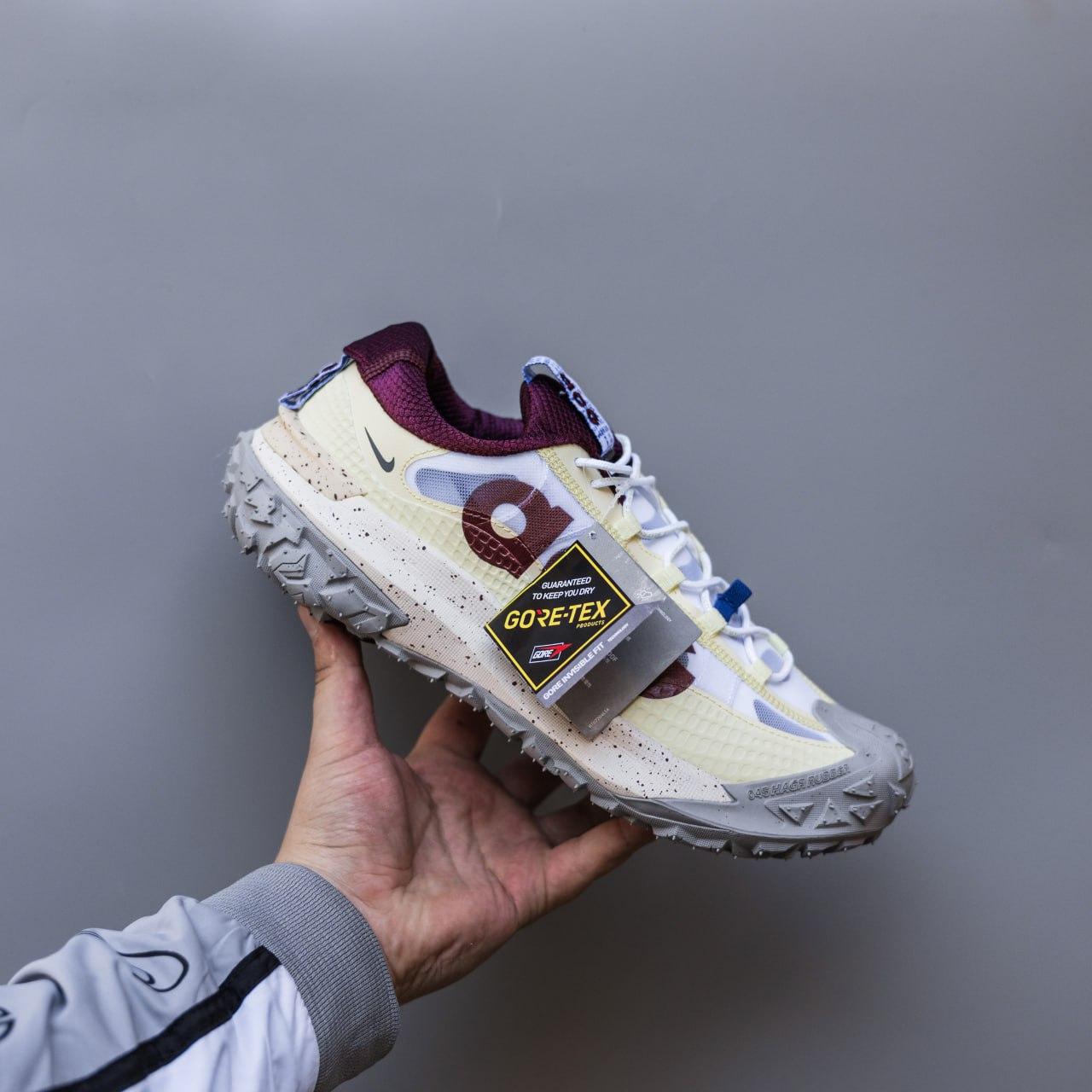 Чоловічі кросівки Nike ACG Mountain Fly Gore-Tex (білі з бордовим) стильні кросівки 2794 Найк vkross, фото 1