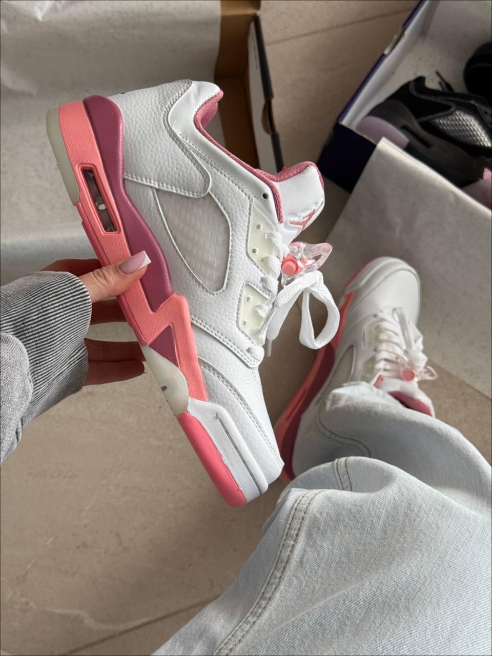 Жіночі демісезонні кросівки Nike Air JORDAN 5 Low Desert Berry (білі з рожевим) спортивні jd20 Найк vkross