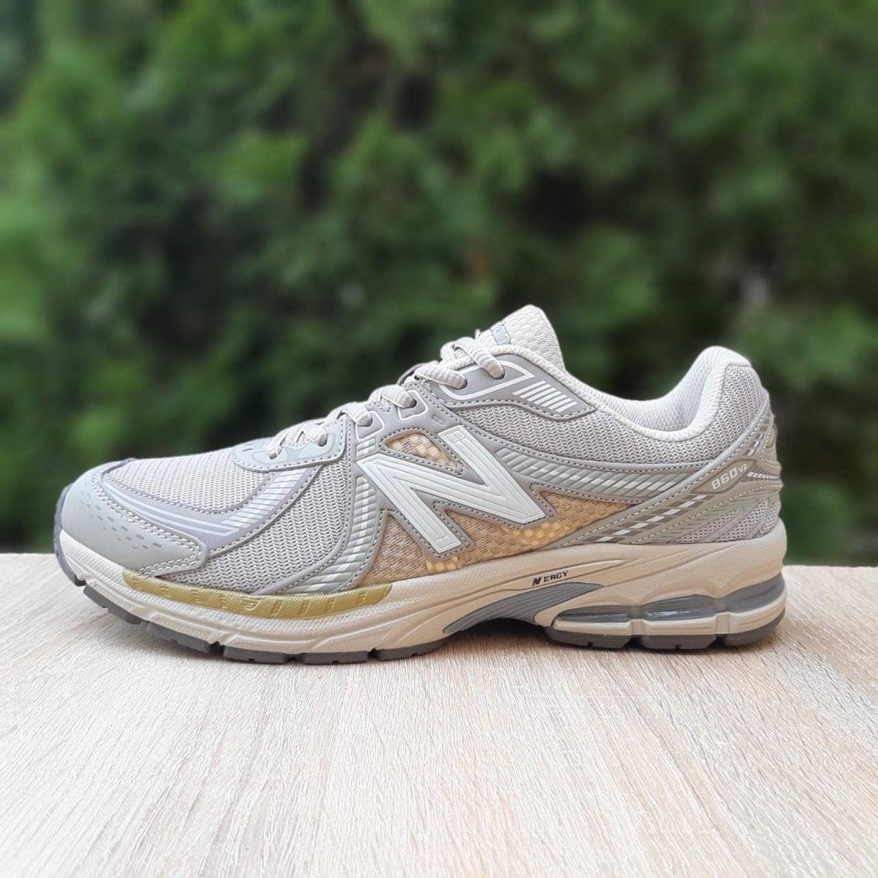 Чоловічі демісезонні кросівки New Balance 860v2 (бежеві) стильні спортивні кроси 11495 Нью Беленс vkross