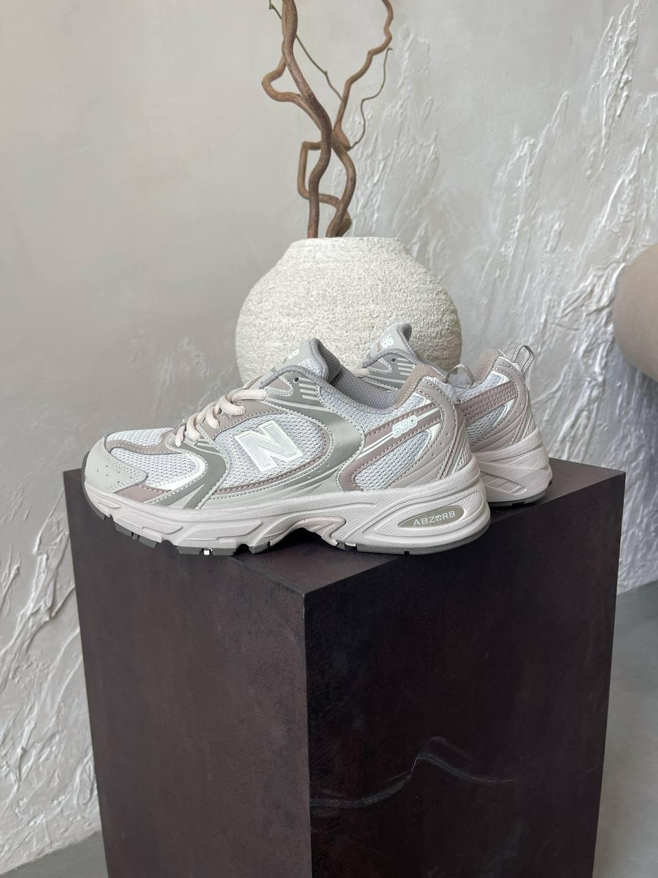 Жіночі демісезонні кросівки New Balance 530 Premium (біло-бежеві) спортивні кроси NB0033 Нью Беленс vkross