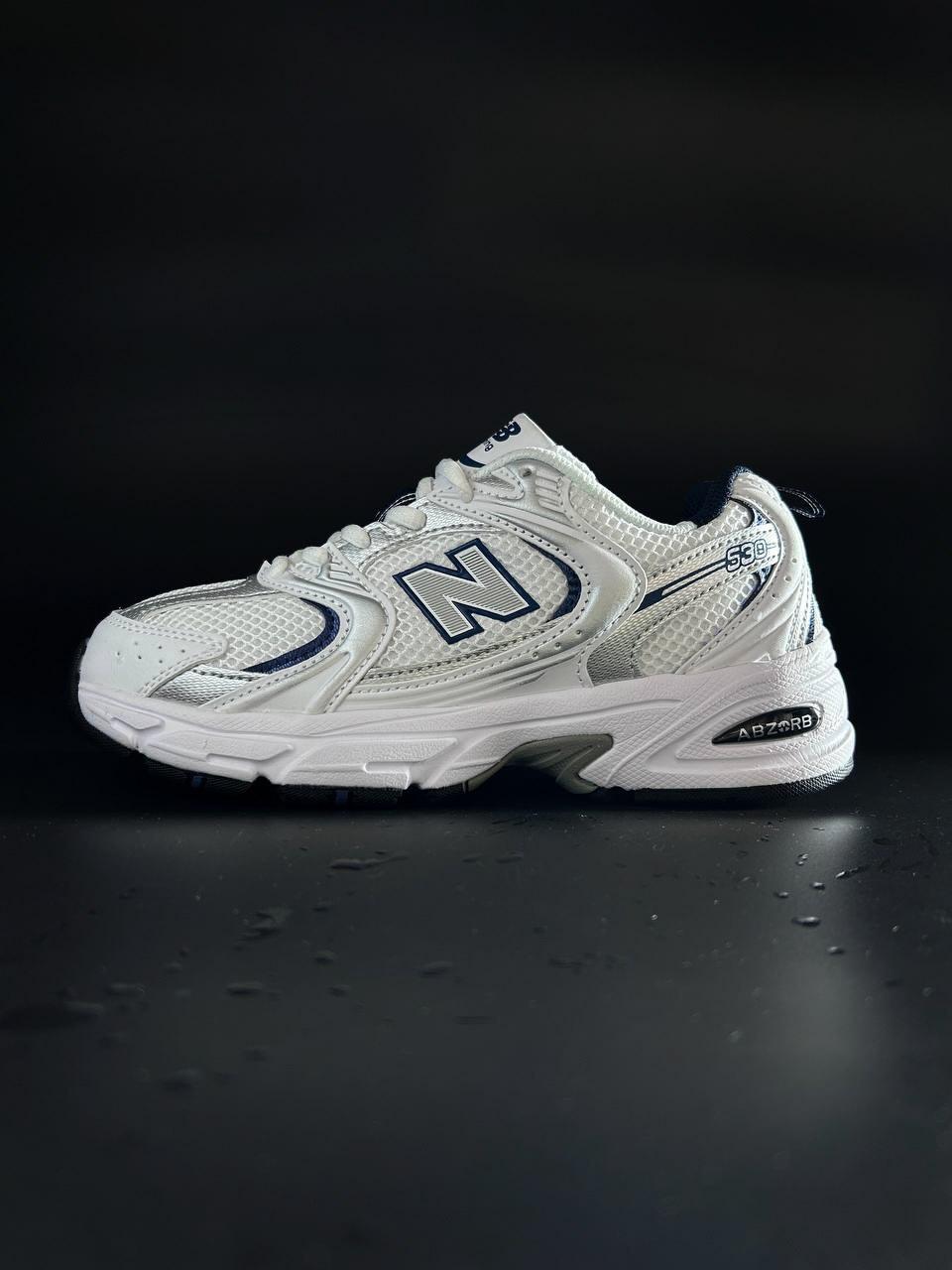 Жіночі демісезонні кросівки New Balance 530 (білі з чорним) стильні спортивні кроси D365 Нью Беленс vkross
