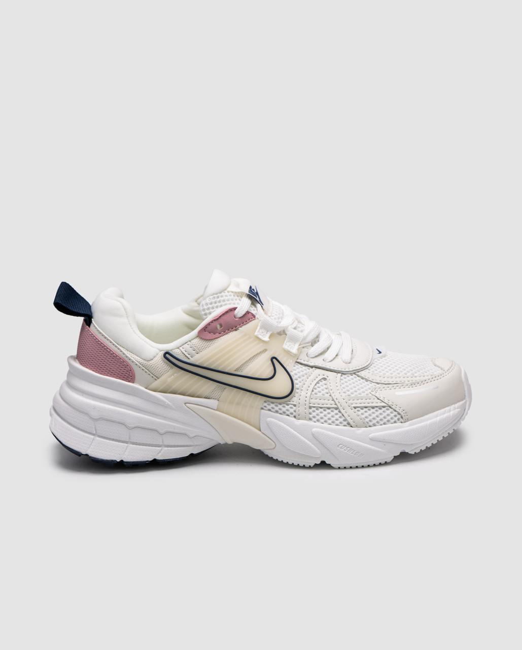 Жіночі демісезонні кросівки Nike V2K Runtekk White/Cream/Pink (білі з рожевим) спортивні 01131 Найк vkross