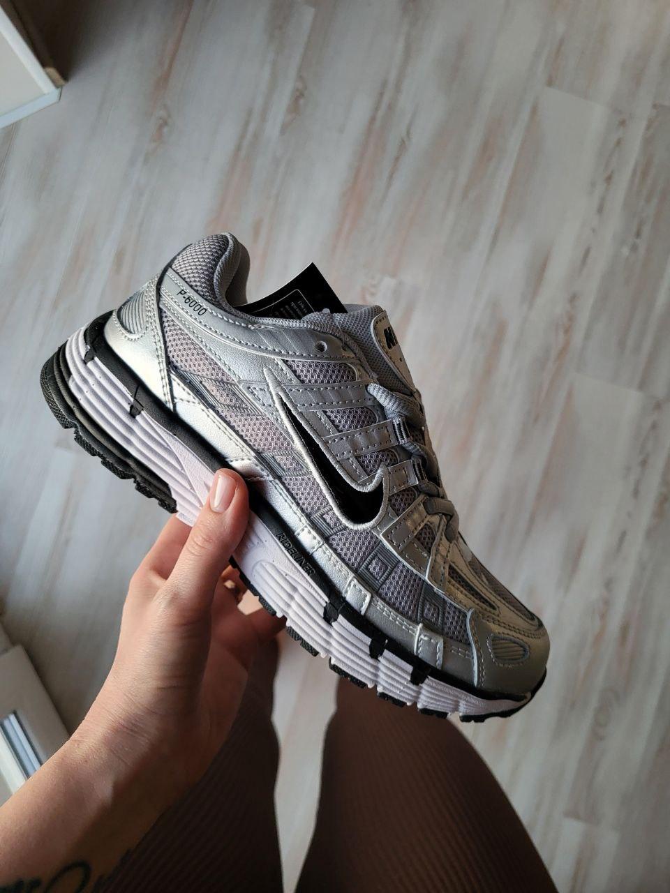 Жіночі демісезонні кросівки Nike R-6000 Silver (сірі) модні спортивні кроси 679-2 Найк vkross