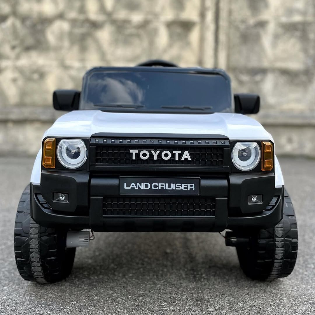 Дитячий електромобіль Toyota Land Cruiser 24V (білий колір) | Джип на акумуляторі з пультом, музикою та світлом, фото 1