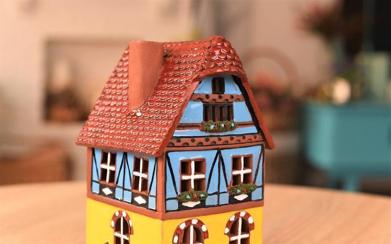 Керамічний будиночок свічник "Фахверк" блакитний