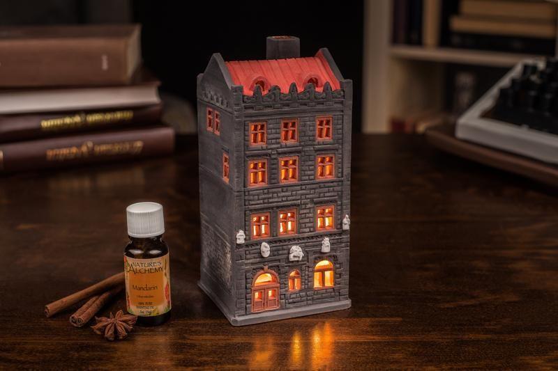 Керамічний будиночок "чорна кам'яниця" площа ринок львів