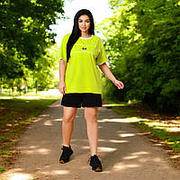 Літній жіночий вуличний костюм футболка з шортами