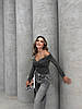 Графітова жіноча ефектна трикотажне лонгслів з довгим рукавом з впущеними плечима, фото 4