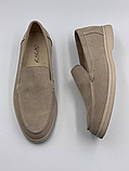 Чоловічі лофери люксове брендове замшеве взуття кольору беж, фото 2