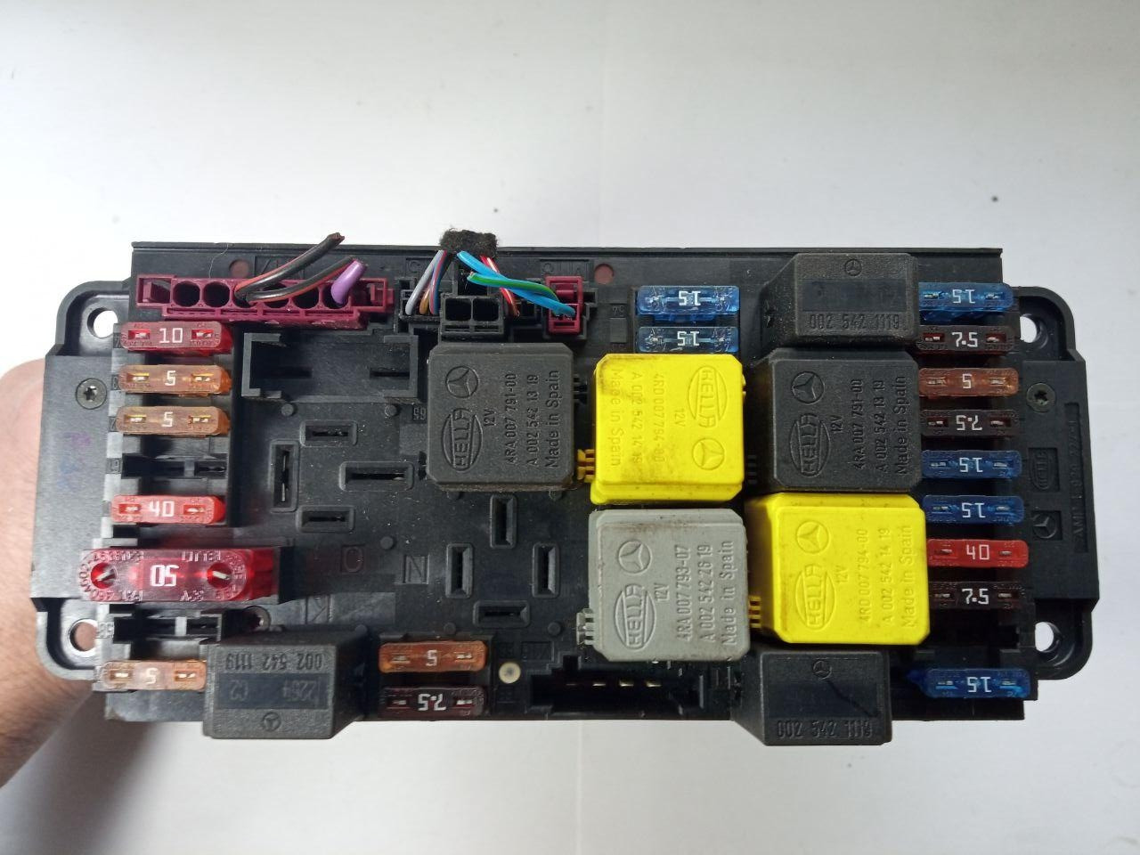Електронний блок запобіжників Mercedes W203 Hella 203 545 17 01 / 2035451701 / 5DK 008 485-40 / 5DK00848540