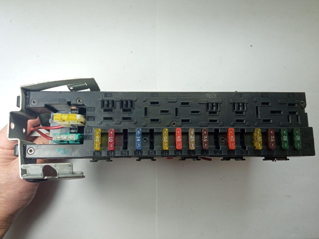 Електронний блок запобіжників Mercedes E.KL W211 3.2 Hella 003 545 00 01 / 0035450001 / 5DK 008 047-20 / 5DK00804720
