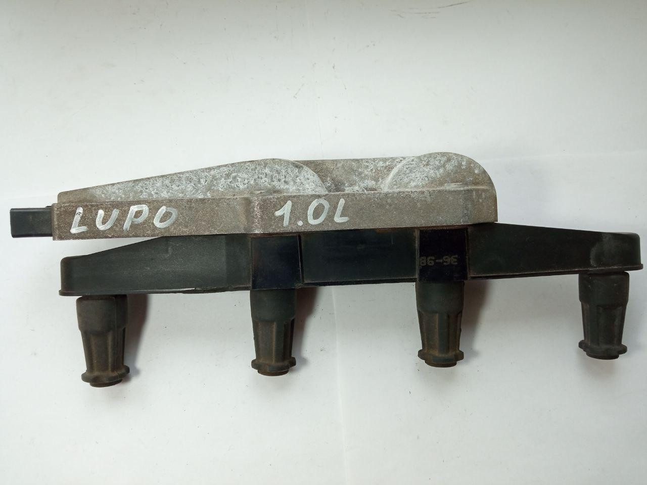 Катушка запалювання Volkswagen Lupo 1.0L 047 905 104 A / 047905104A / BAE961A, фото 1