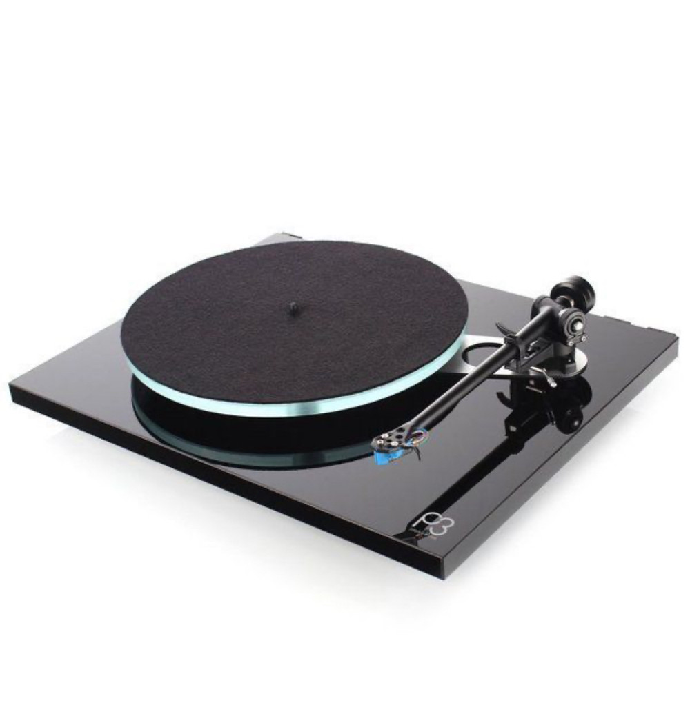 REGA Planar 3 - Nd5 MM Black