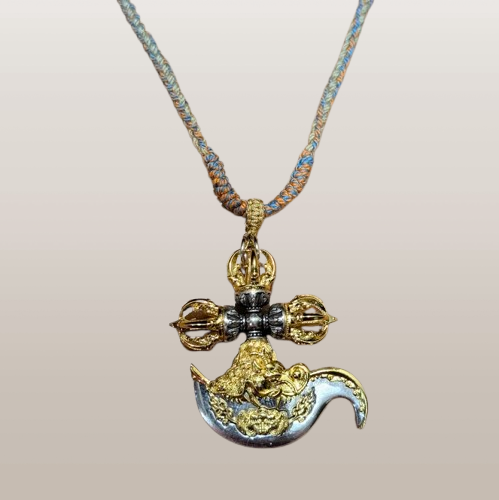 Срібна підвіска кулон у вигляді ваджрної сокири Шикунь з хрестом Тибету на плетеному шнурку