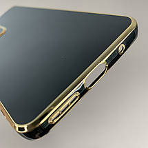 Чохол для Motorola G04 чорний із золотою окантовкою з принтом золотої троянди на телефон моторола г04 w02v, фото 4